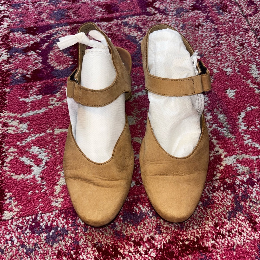 Arche Tan Women's Shoes